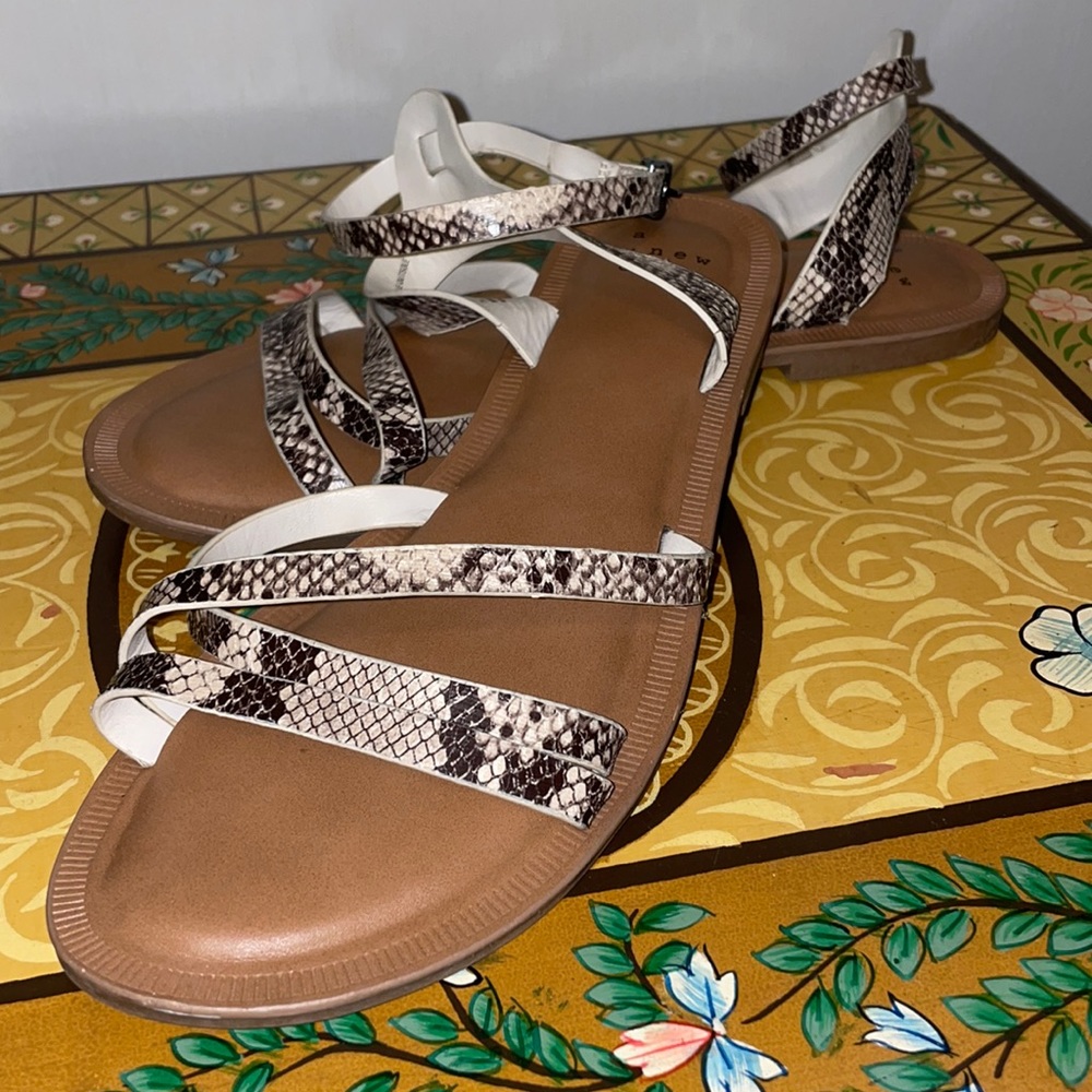 Snake 🐍 skin sandals